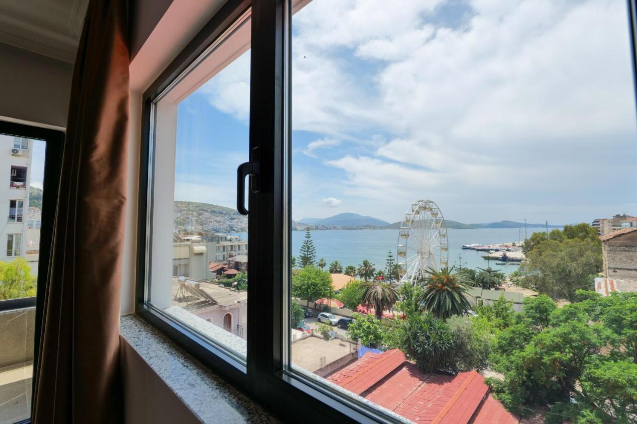 Adora'S View Hotel Саранде Екстериор снимка