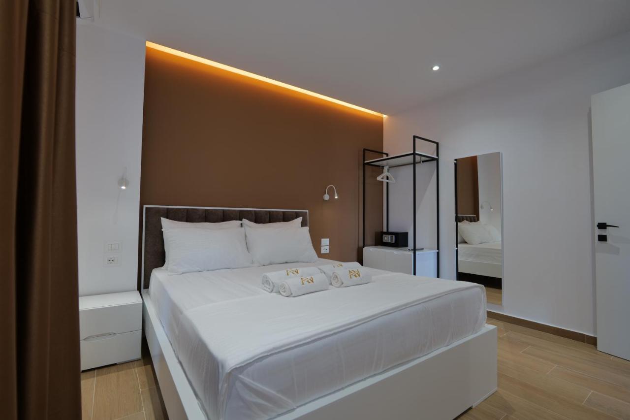 Adora'S View Hotel Саранде Екстериор снимка