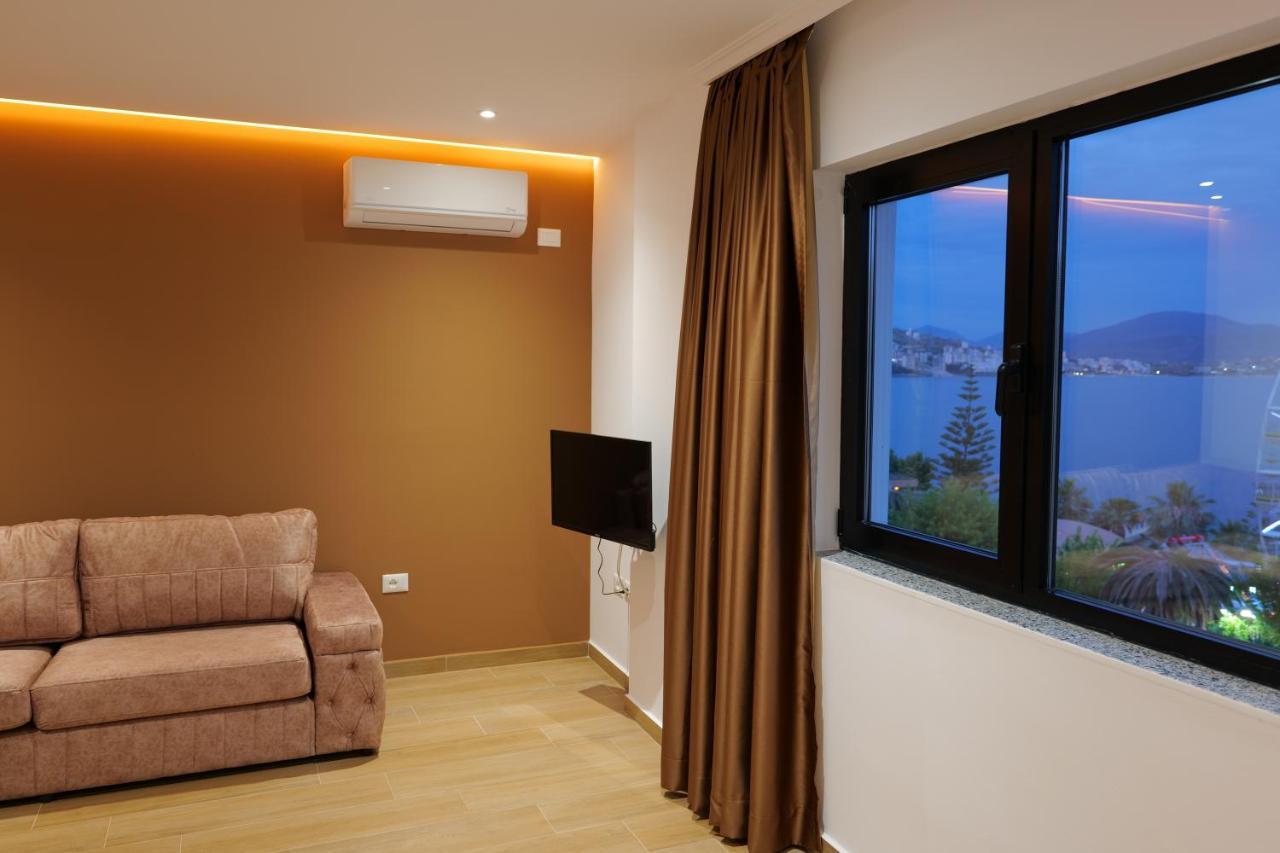 Adora'S View Hotel Саранде Екстериор снимка