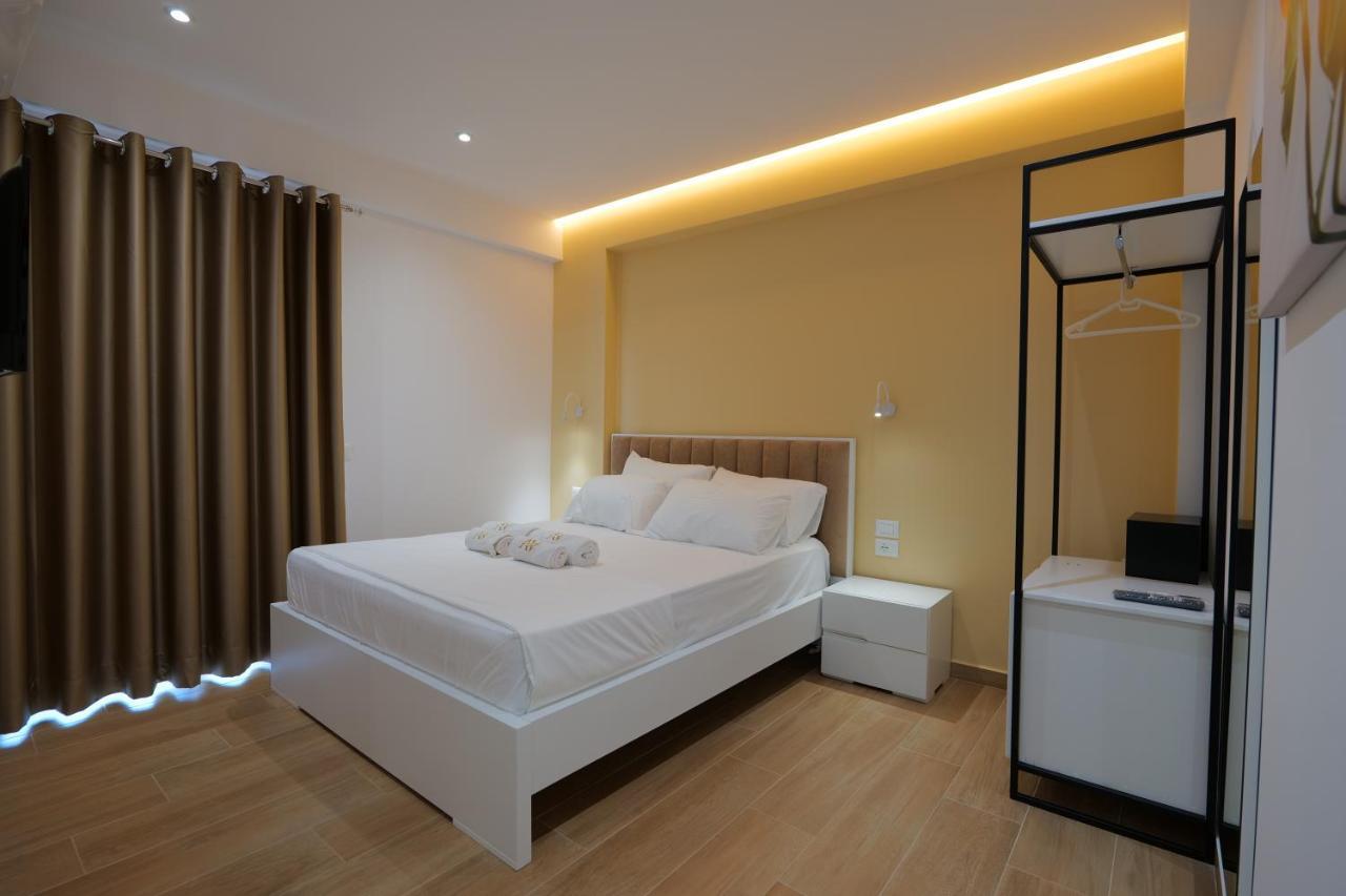 Adora'S View Hotel Саранде Екстериор снимка