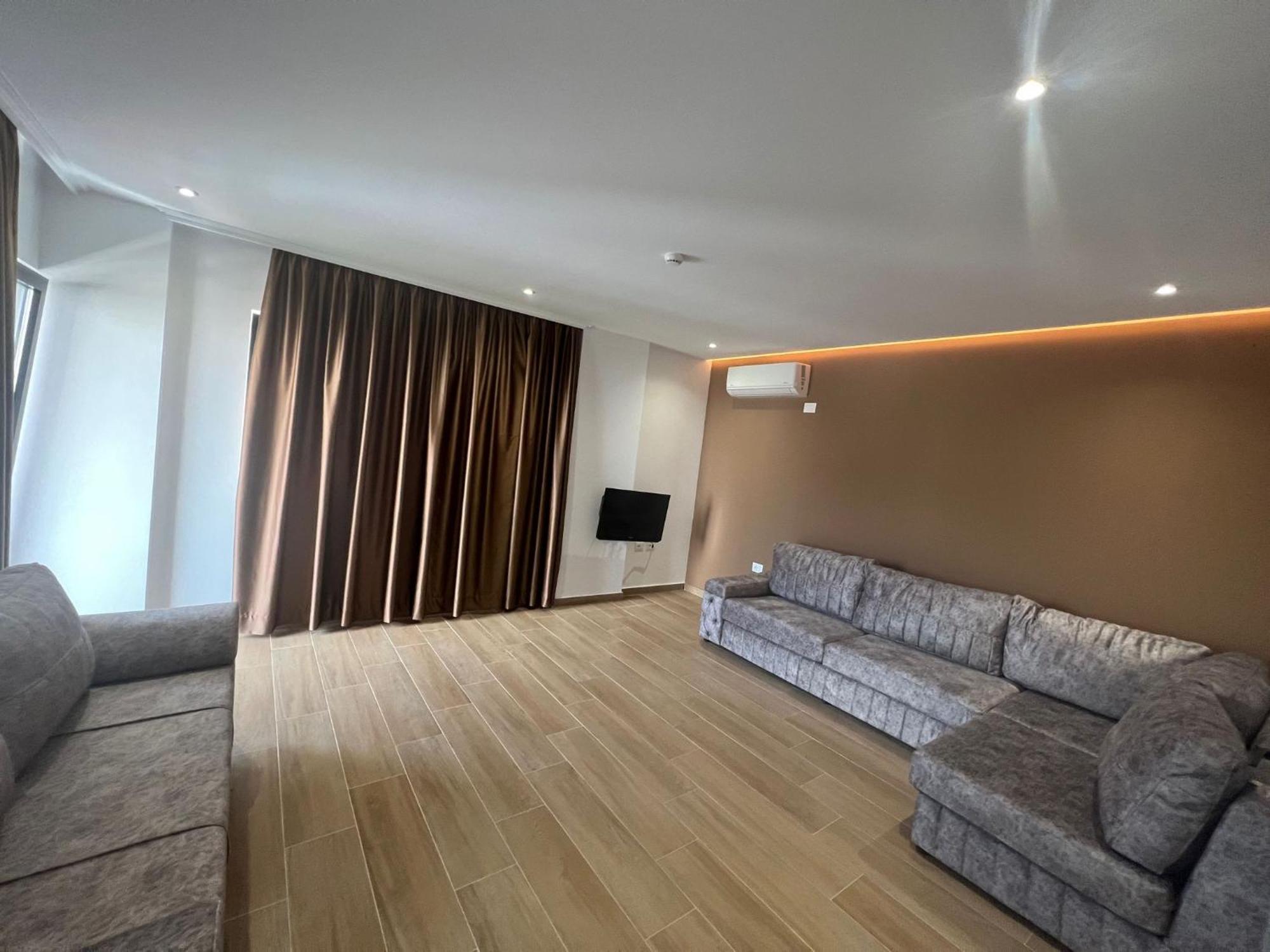 Adora'S View Hotel Саранде Екстериор снимка